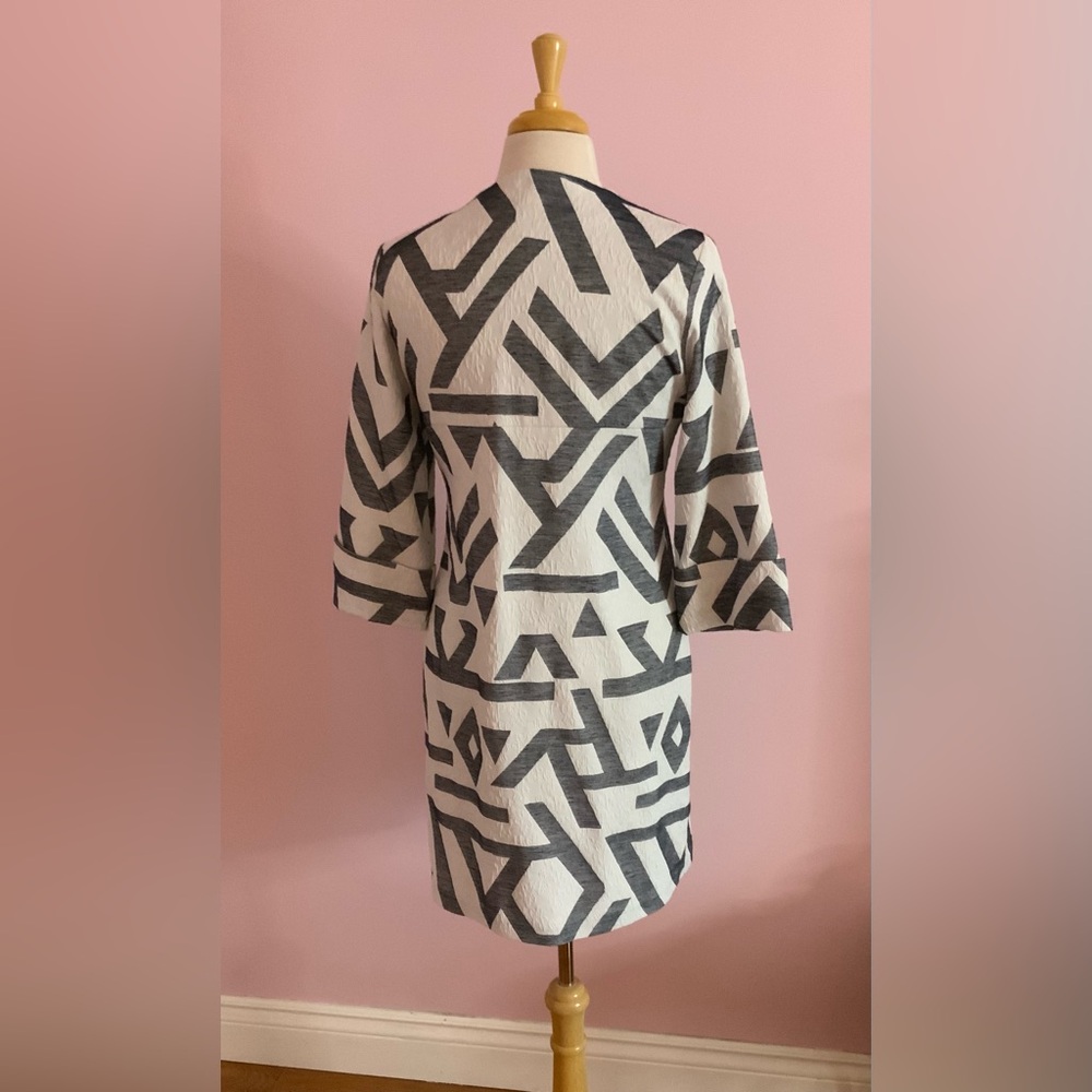 Geometric Patterned Coat - Picture 6 of 10